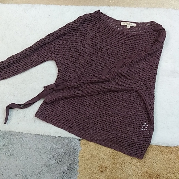 Rewind Knit Crop Long Sleeve Top. Size L. Sensual Pullover! Color Purple - Picture 4 of 5